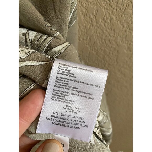 Anine Bing Bruni Tropical Print Shirt Sz XS Short Sleeve Button Down Green White - Picture 8 of 8